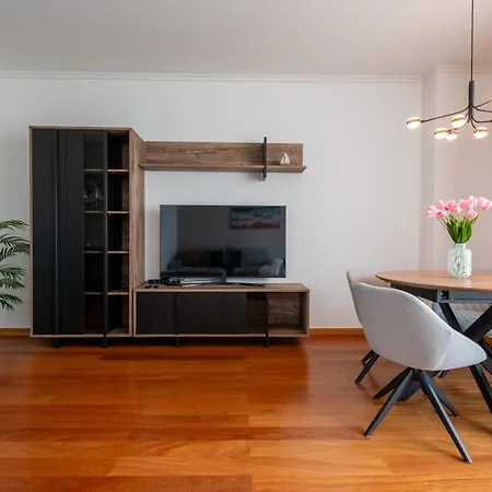 公寓 Sky View - Spacious With Pool & Gym 丰沙尔