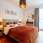 Sky View - Spacious With Pool & Gym Lejlighed Funchal (Madeira)