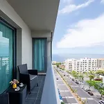Apartment Sky View - Spacious With Pool & Gym *