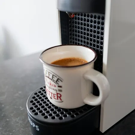 Apartman Sky View - Spacious With Pool & Gym