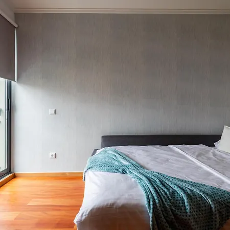 Sky View - Spacious With Pool & Gym Apartman Funchal